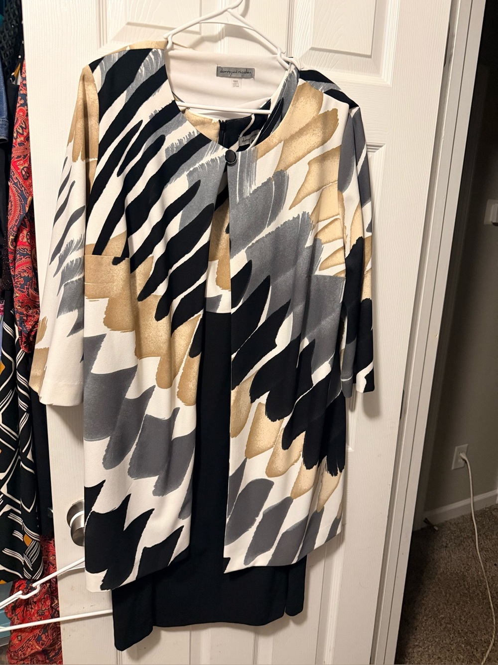 Danny & Nicole Black, White, Gold & Gray Abstract Print Tunic Dress